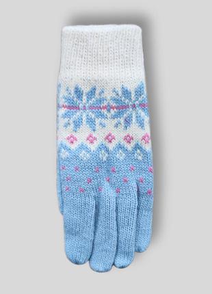 Перчатки вязанные женские голубого цвета теплые c оргаментом снежинки