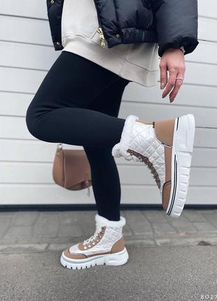 Утеплені круті жіночі зимові черевики на флісі жіночі стильні ботіночки на флісі4 фото