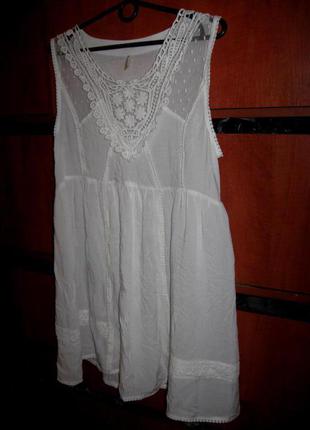 Платье-туника с кружевом белое