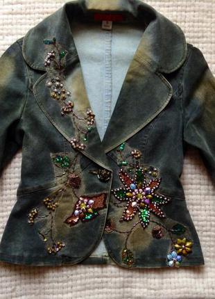 Джинсовий піджак в каменях джинсовці