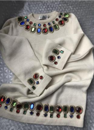 Светр в каменях , ошатний !!