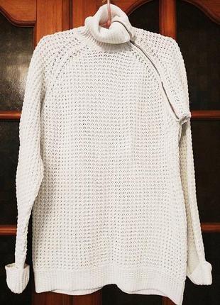 Светр h&m з оригінальною застібкою