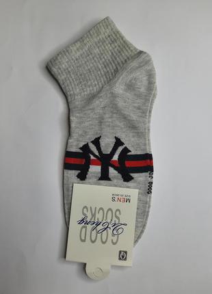 Кольори в асортименті -шкарпетки чоловічі з популярним значком преміум якість