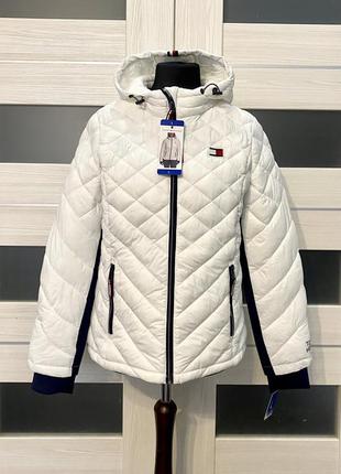 Курточка пуховик Tommy hilfiger белая стеганый1 фото