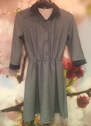 Платье в полоску