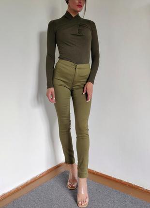 Красиві брюки оливкового відтінку бренду h&m
