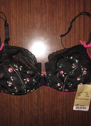 Бюстгальтер