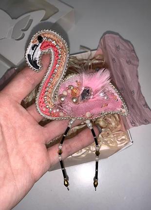 Брошь из бисера «фламинго»