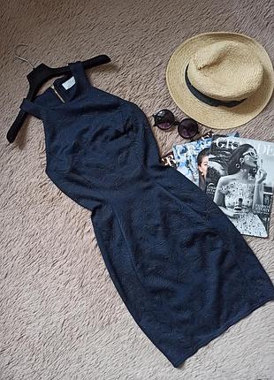 Гарна синя сукня по фігурі/плаття