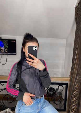 Серая спортивная кофта на змейке