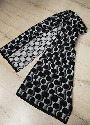 Чёрно-белый серый шарф мужской волна и ромбы