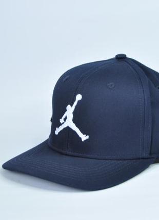 Бейсболка чоловіча снепбек