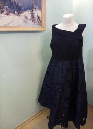 Вечернее шикарное платье