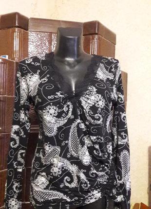 Відмінна кофтинка, з довгим рукавом