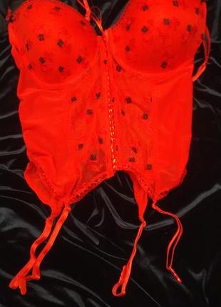 Бюстгальтер-корсет с подвязками для чулок