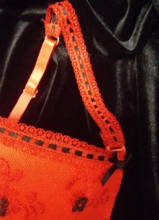 Бюстгальтер-корсет с подвязками для чулок