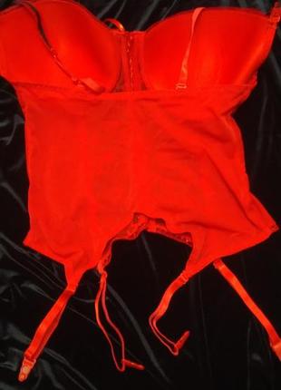 Бюстгальтер-корсет с подвязками для чулок