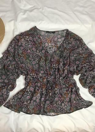 Распродажа. стильная шифоновая блуза, блузка, топ в цветочный принт с объёмными рукавами2 фото