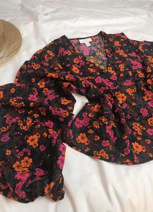 Блузка, слуза, топ в цветочный принт с объёмными рукавами
