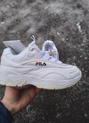 Женские кроссовки  fila