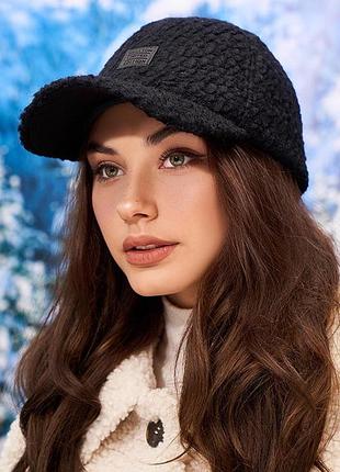 Чёрная теплая бейсболка букле 6085