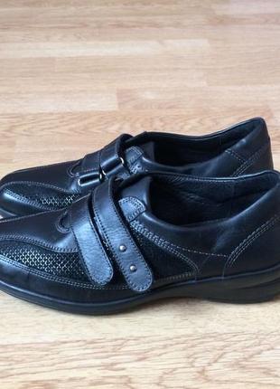 Кожаные кроссовки medicus 37,5 размера в идеальном состоянии