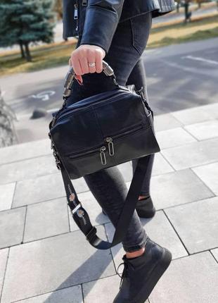 Шкіряна сумка бочонок з гарною ручкою polina & eiterou