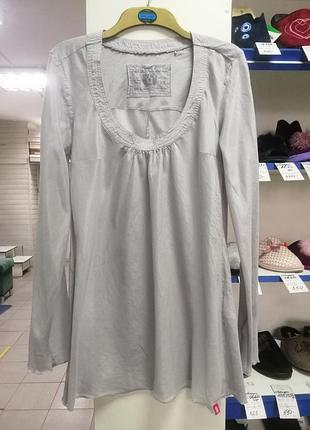 Туніка жіноча.