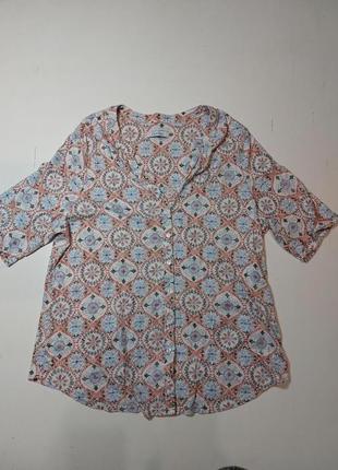 Фирменная футболка