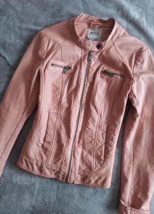Куртка кожанка пудровая