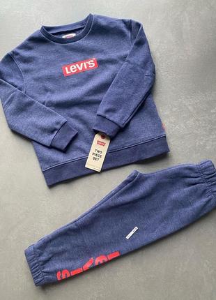 Тепленький костюм levis1 фото