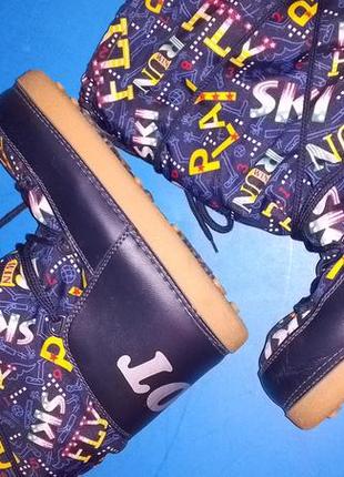 Снігоходи boot