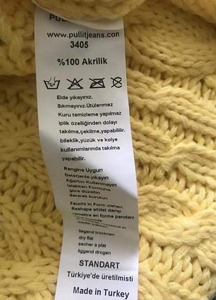 Теплий светр з косами в жовтому кольорі 4