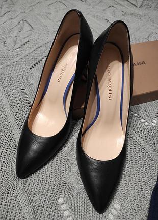 Туфлі човники