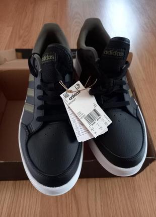 Кросівки adidas