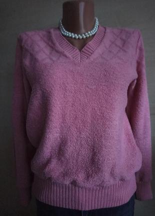 Рожево-персикового кольору светр, пуловер