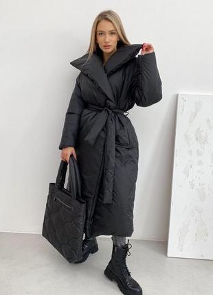 Объёмное пальто пуховик в стиле oversize