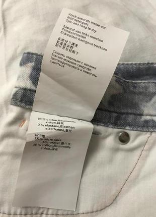 Marc cain-джинсовая мини юбка в принт! р.-33 фото
