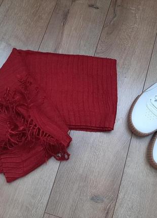 Длинный шарф бордо