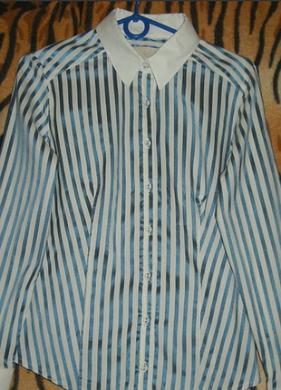 Рубашка"river island",р.46,румыния,115грн.
