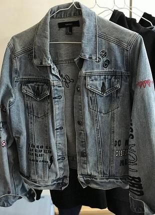 Джинсова куртка forever 21