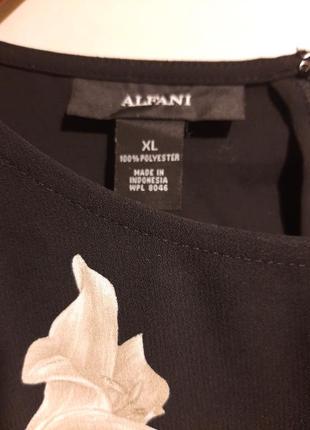 Нарядна блузка alfani5 фото