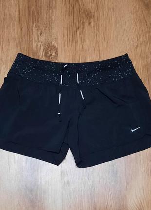 Шорти спортивні nike dri-fit розмір xs-s