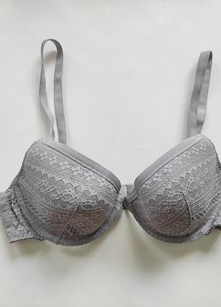 Бюстик бюстгальтер сірий фірмовий ліфчик бюстгалтер лівчик сірий формована чашка мереживо мереживо