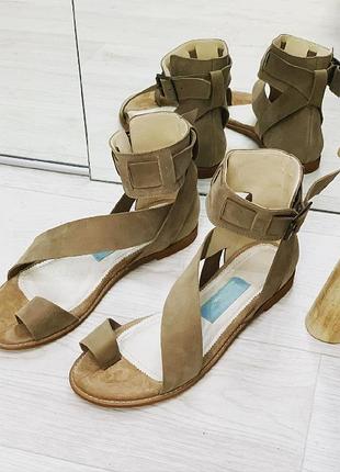 Шкіряні босоніжки, сандалі ручної роботи за індивідуальними мірками