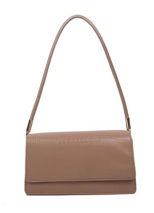 Женская классическая сумочка рептилия через плечо клатч на короткой ручке багет бежевая
