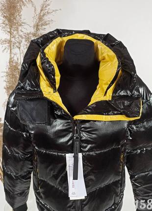 Куртка чорна з жовтим зимова пухова, женская черная с желтым крутка зима10 фото