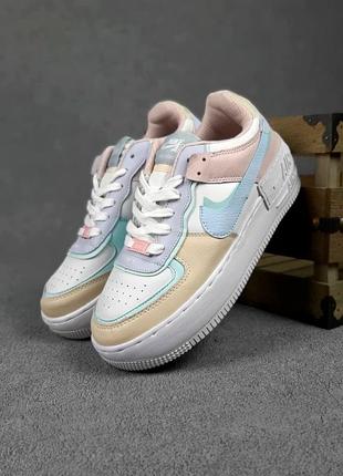 Кроссовки женские nike air force белые бежевые / кросівки жіночі найк аир форс білі бежеві кроссы