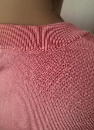 Розовый свитер с молнией4 фото