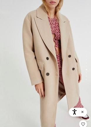 Шалене пальто pull&bear